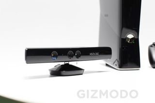 Illustration for article titled The New Xbox 360 in Person: So Glossy It Hurts